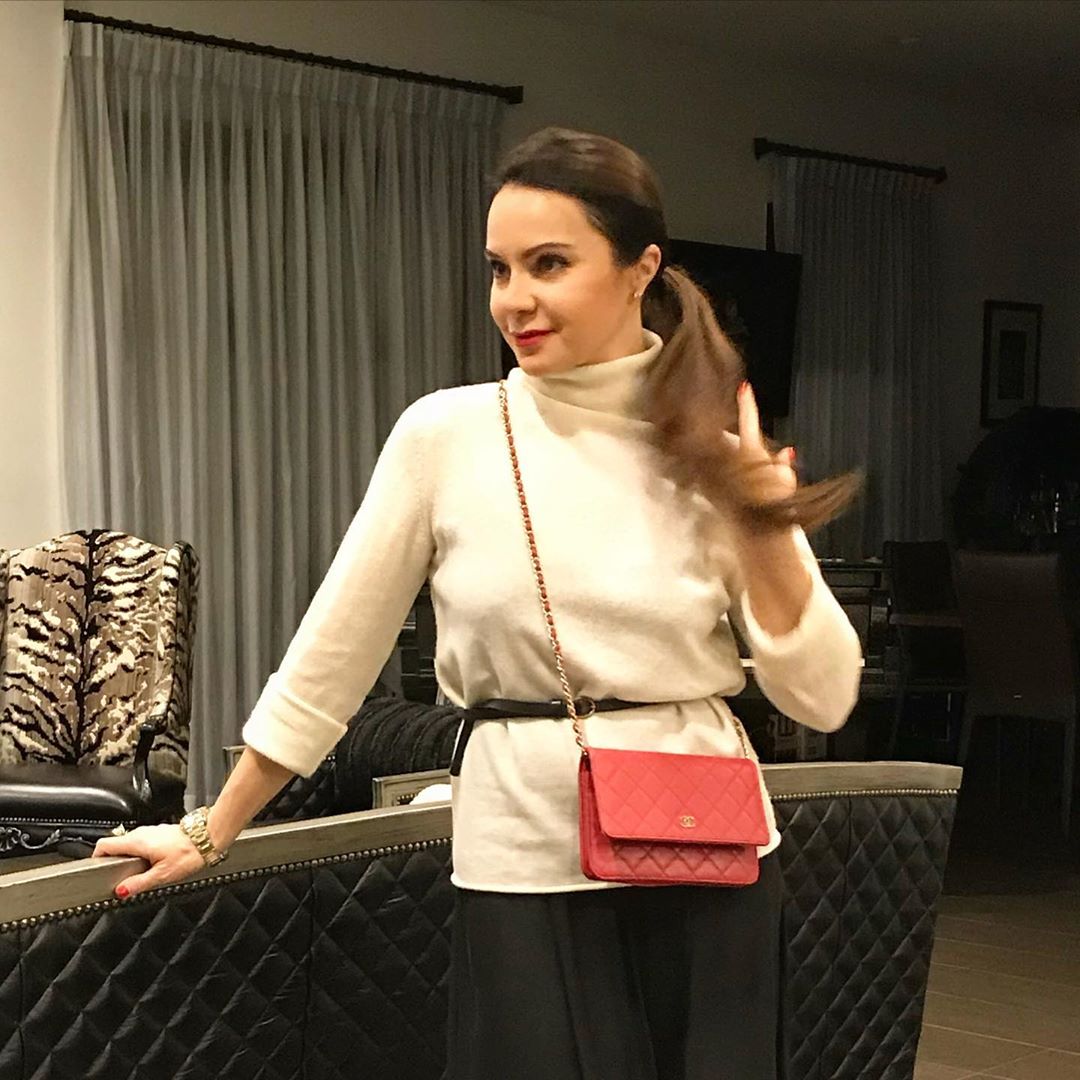 Лілія Подкопаєва у шкіряних скінні підкорила світським виходом з коханим в Києві