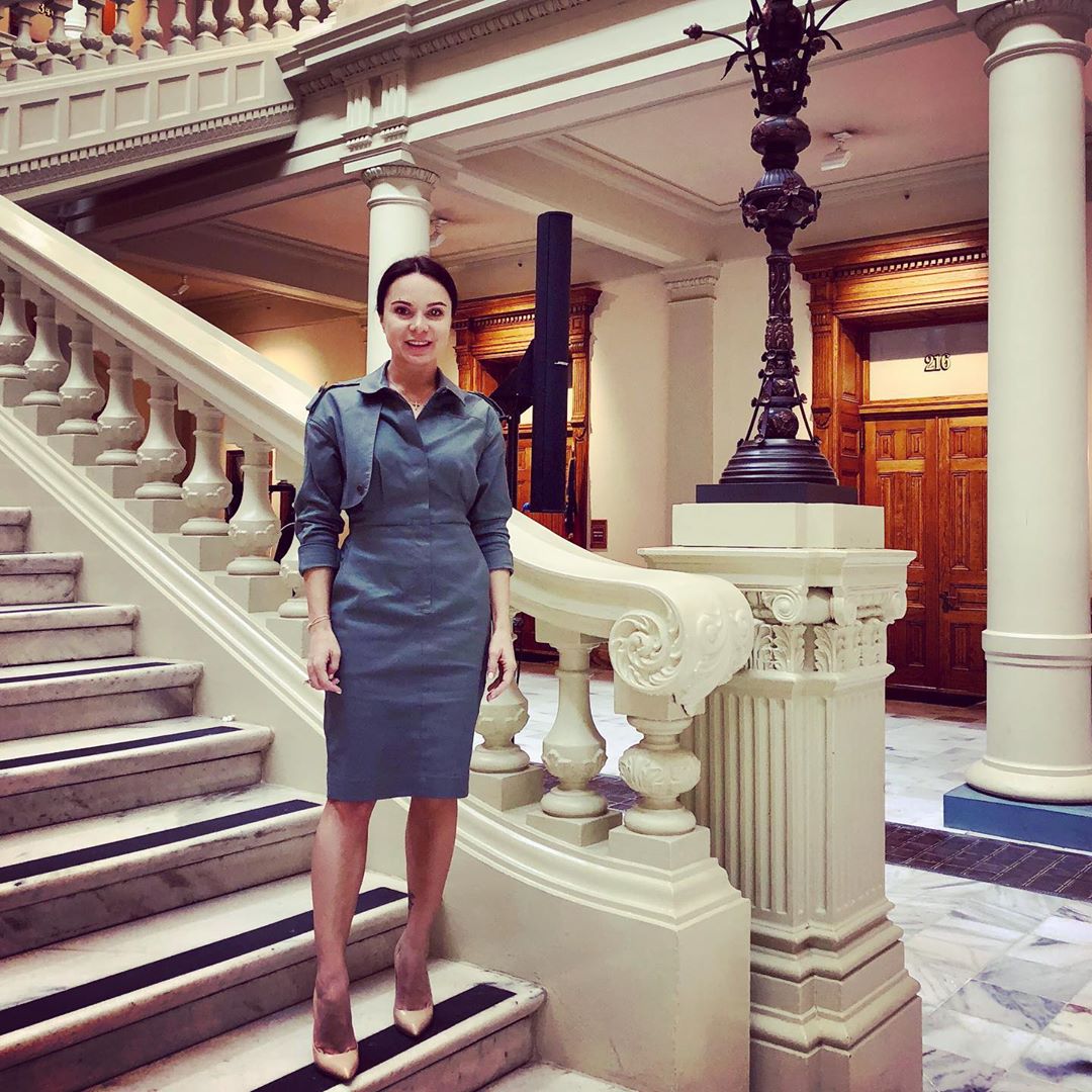 Лілія Подкопаєва зачарувала рідкісним фото з малятком Евеліною на березі океану