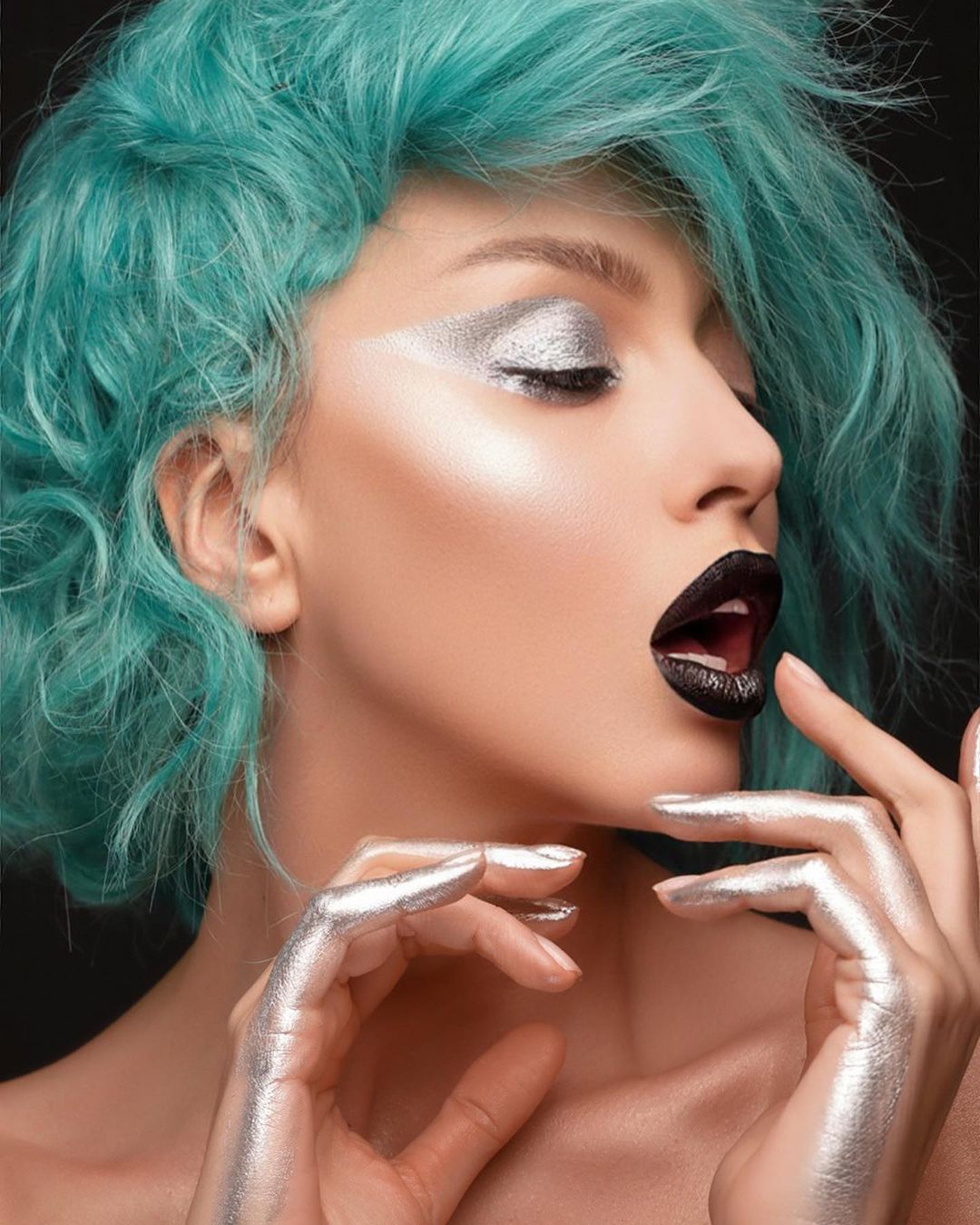 Не похожа на саму себя: Оля Полякова удивила фанатов новой внешностью (фото)