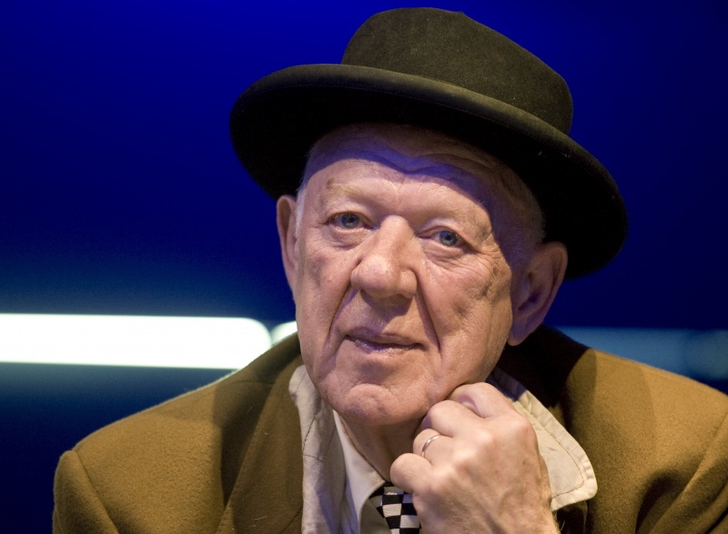 Умер известный клоун Олег Попов