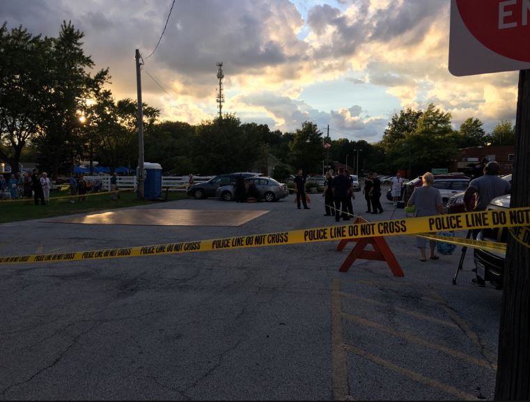 В США автомобиль въехал в толпу во время концерта