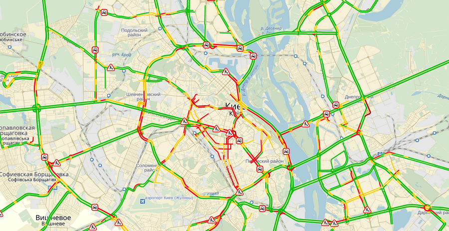 движение на дорогах столицы затруднено пробки