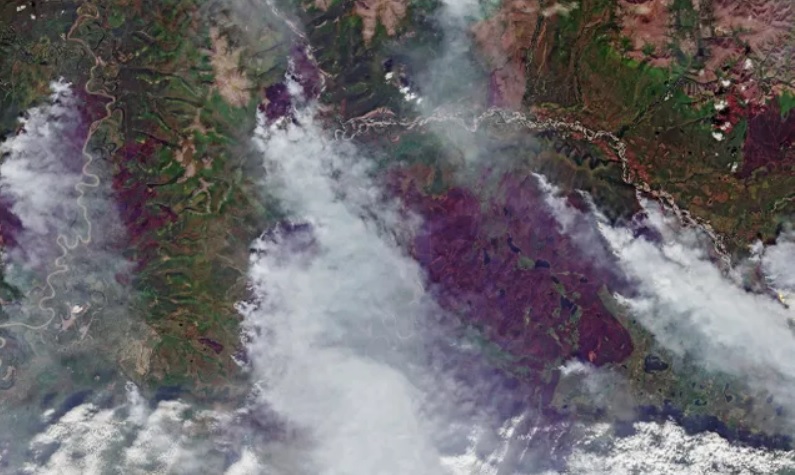 Спасать Сибирь от огня будут шаманы: властям &quot;напомнили&quot; про пожары коктейлем молотова