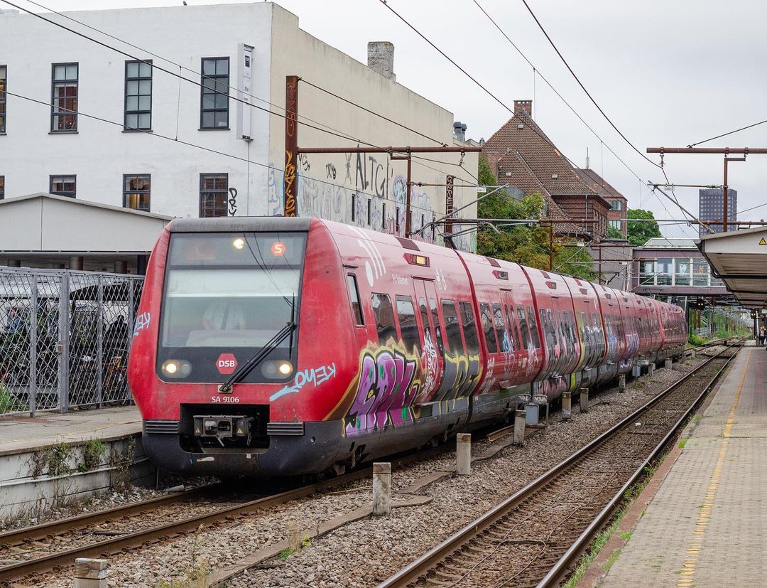 Укрзализныця vs DSB: из этих фото станет ясно, почему датчанин мыл поезд Киев-Измаил