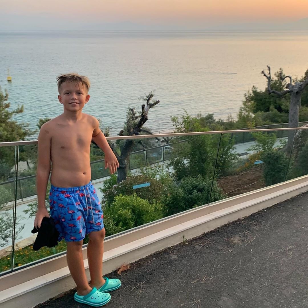 &quot;А Настя приедет?&quot; Потап показал яркие кадры отдыха с сыном в Греции