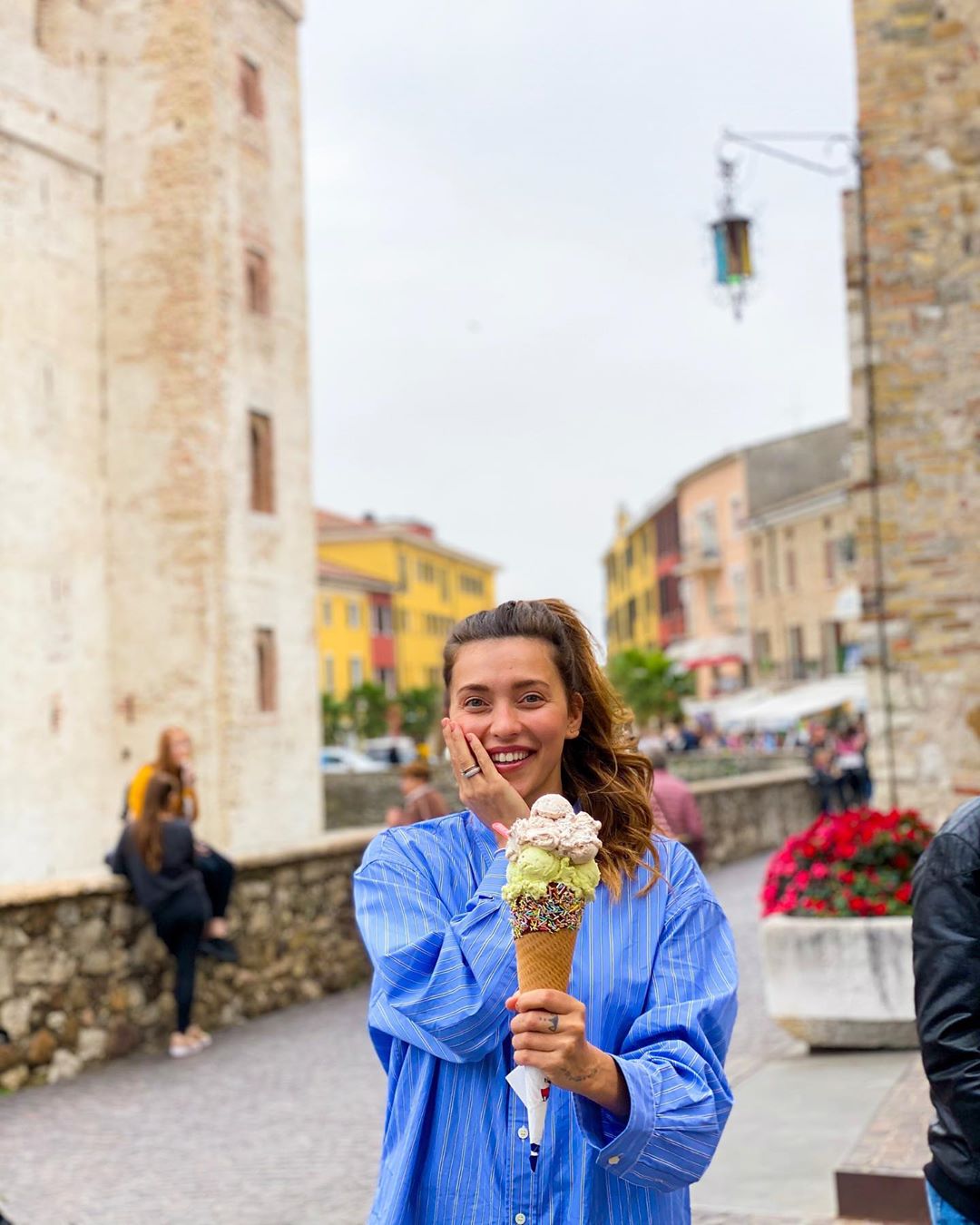 "Як зупинитися?" Регіна Тодоренко показала, чим займається в Італії