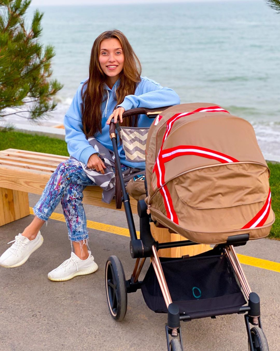 "Было очень нелегко": Регина Тодоренко откровенно рассказала о поисках няни для сына