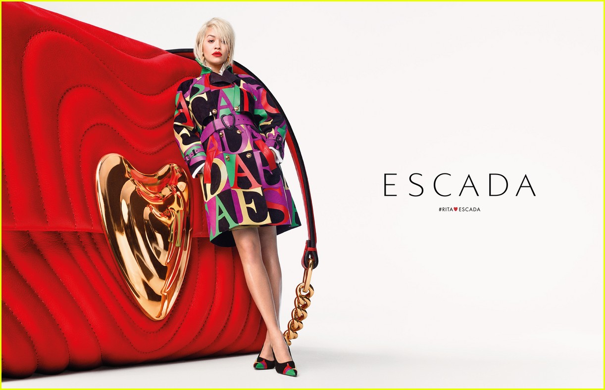 Певица Рита Ора стала лицом модного бренда: яркие фото