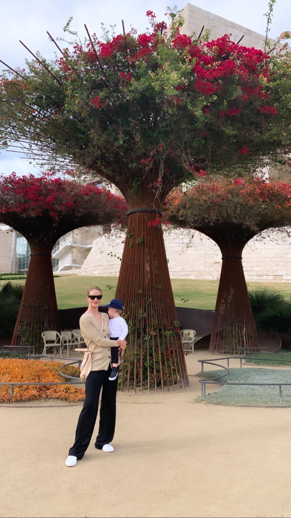 Роузі Хантінгтон-Уайтлі