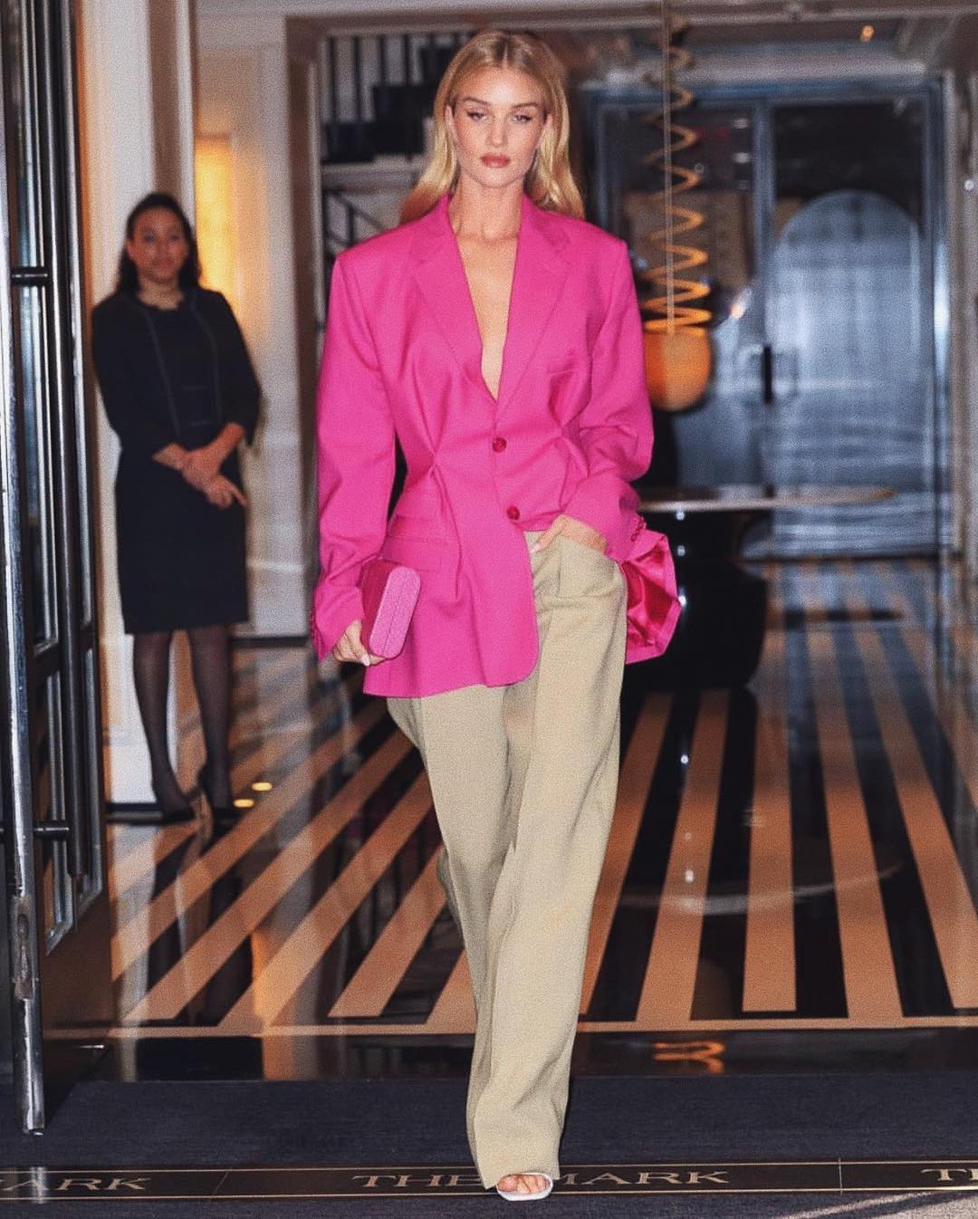 Любов усього життя: Роузі Хантінгтон-Уайтлі зворушила рідкісним фото з сином