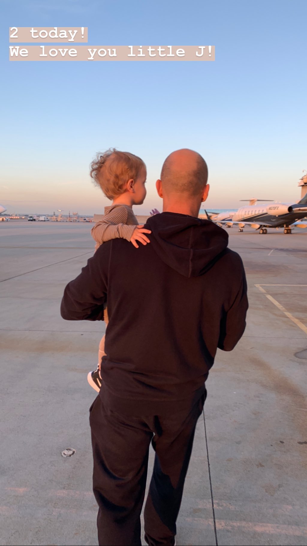 З днем народження, красунчик! Роузі Хантінгтон-Уайтлі та Джейсон Стетхем відзначають 2-річчя первістка