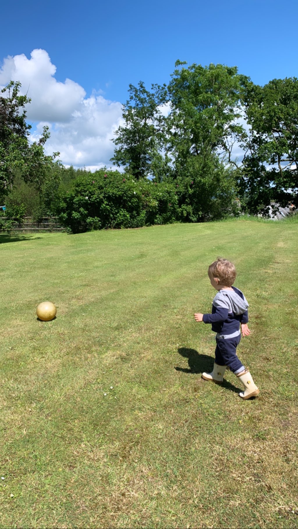 З днем народження, красунчик! Роузі Хантінгтон-Уайтлі та Джейсон Стетхем відзначають 2-річчя первістка