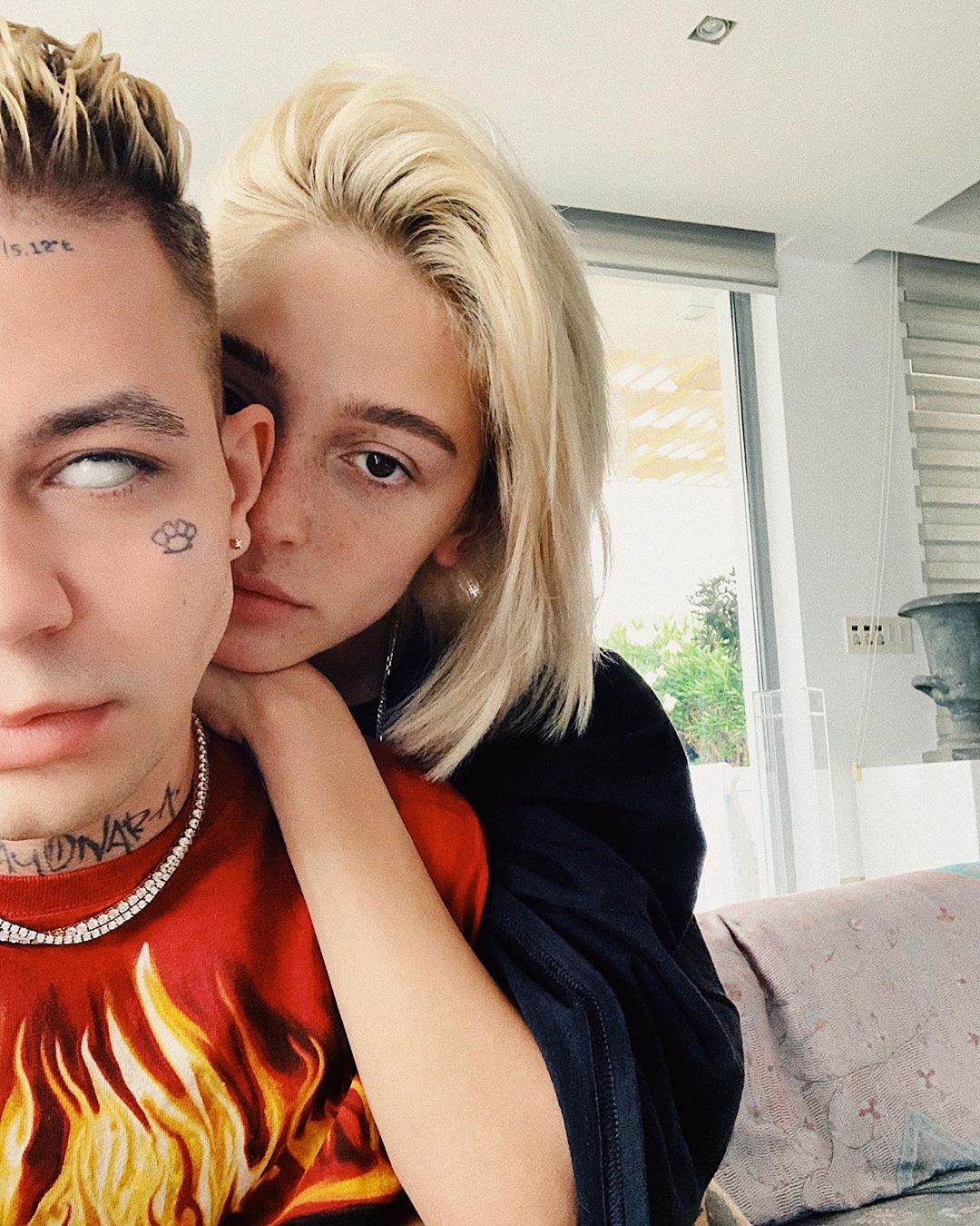 Медовий місяць? Настя Івлєєва розбурхала мережу рідкісним фото з Елджеєм