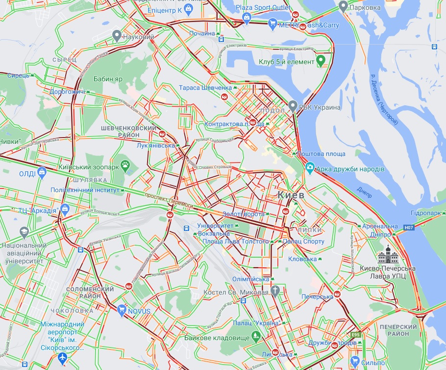 В Киеве образовались огромные пробки: где затруднено движение