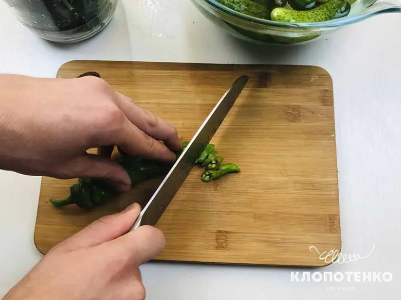 Клопотенко раскрыл секрет идеально хрустящих малосольных огурцов всего за три часа