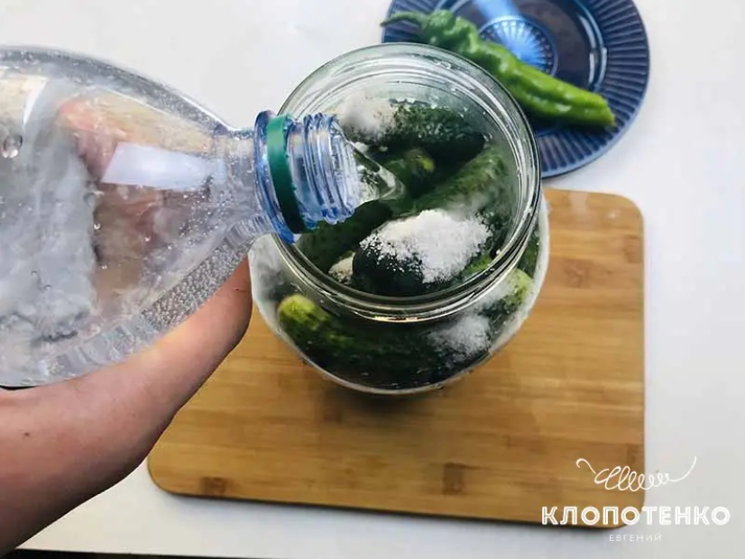 Клопотенко раскрыл секрет идеально хрустящих малосольных огурцов всего за три часа