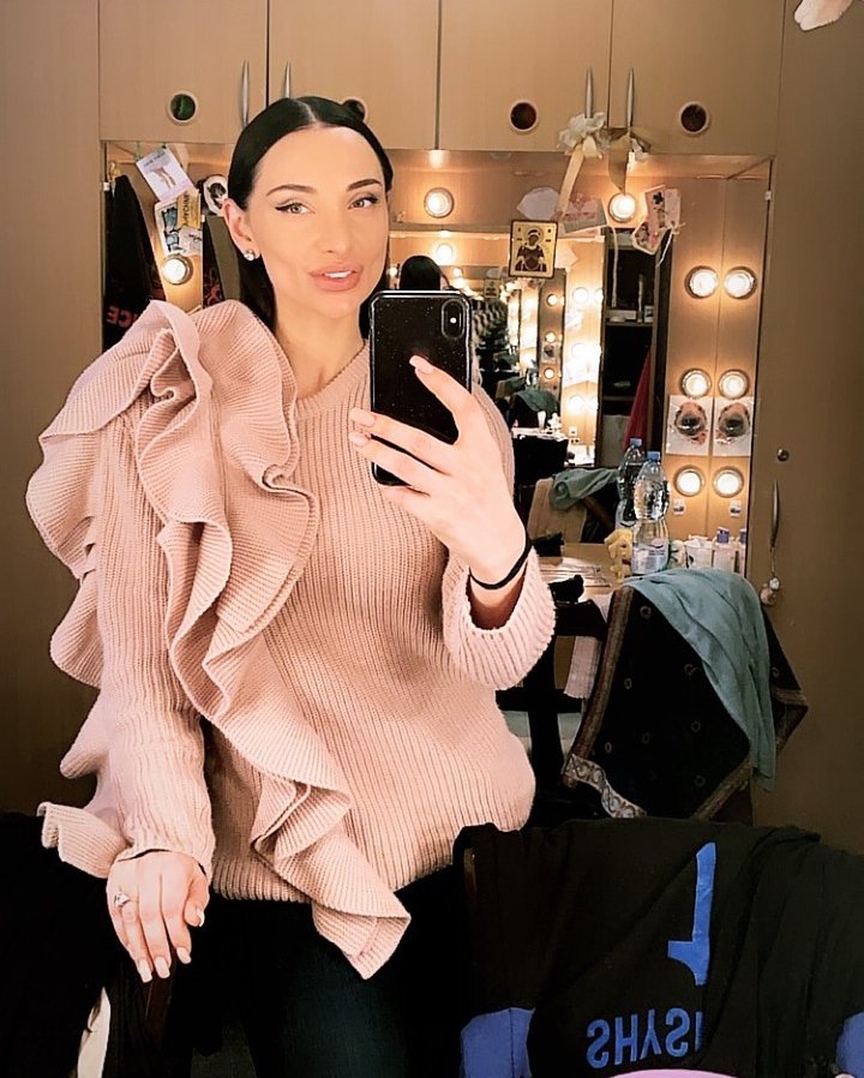 &quot;Зі мною всюди&quot;: топ-5 б'юті-засобів прима-балерини Христини Шишпор