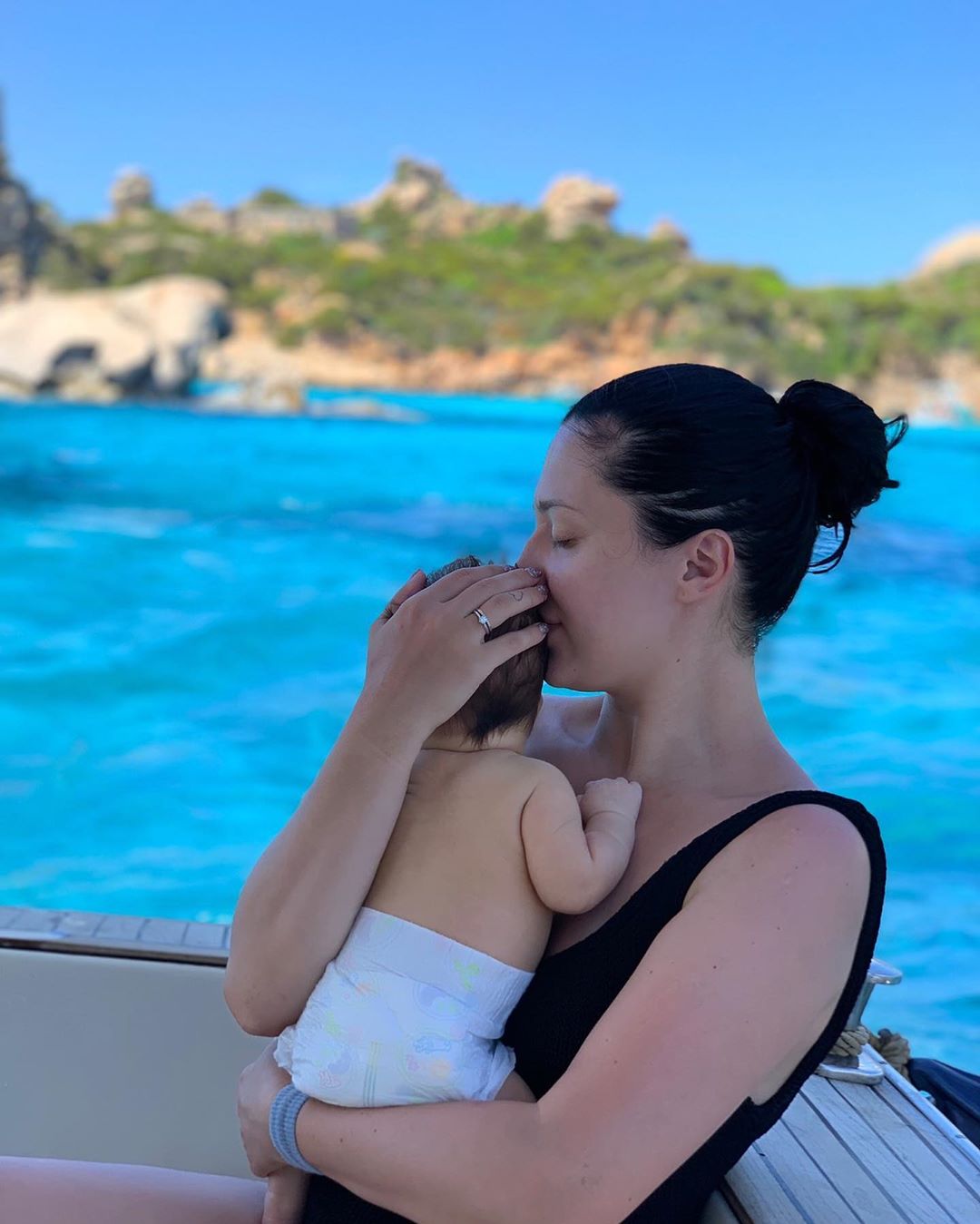 "Нимфа морей": Снежана Бабкина поразила фигурой после родов