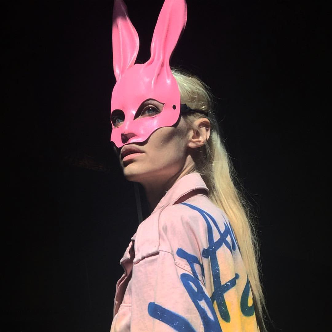 Вдова и сын Децла попали в сатанинскую секту: все подробности