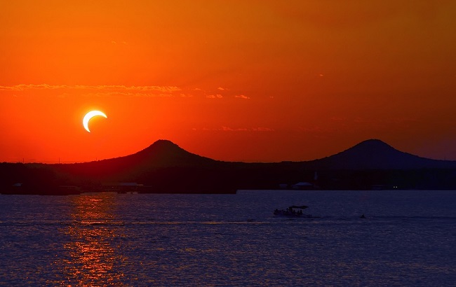 Затмение Солнца