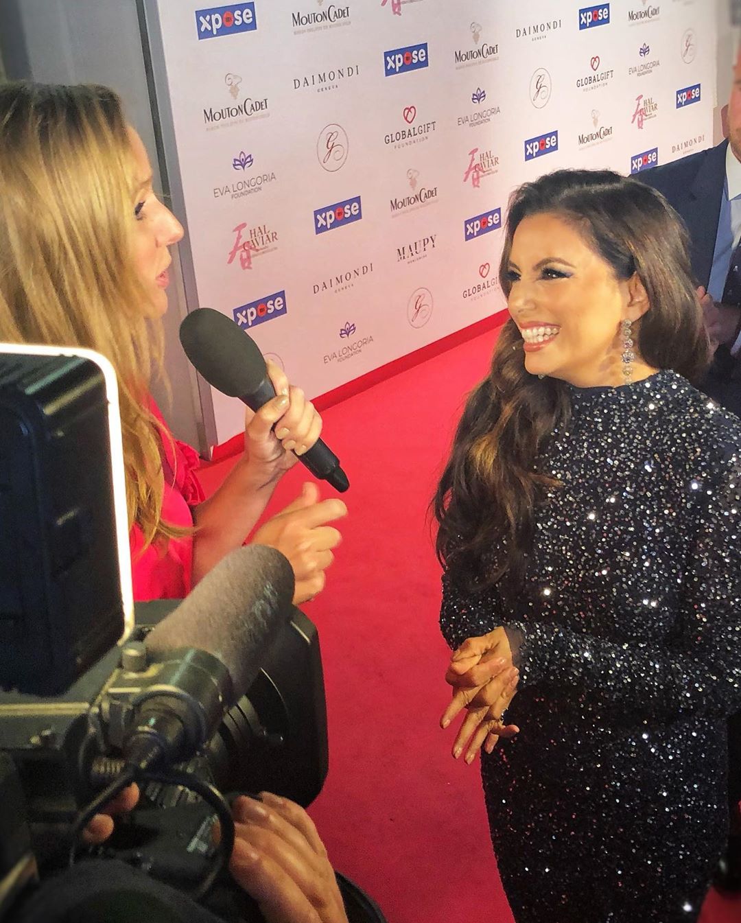 Катя Осадча і Єва Лонгорія