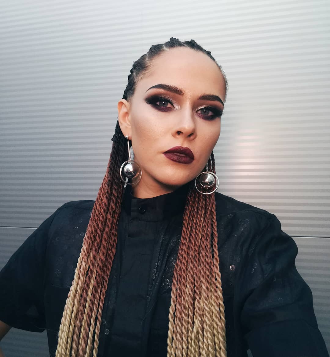 &quot;Я ненасытная, хочу большего&quot;: яркие образы неповторимой именинницы Юлии Саниной