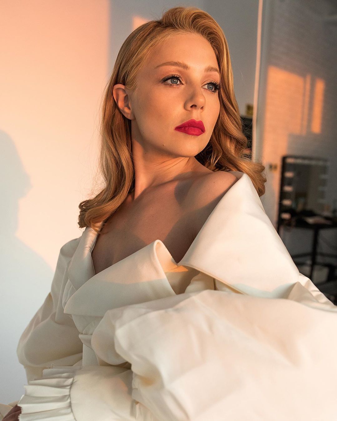 "Українська принцеса": Тіна Кароль підкорила розкішним вбранням на День Незалежності