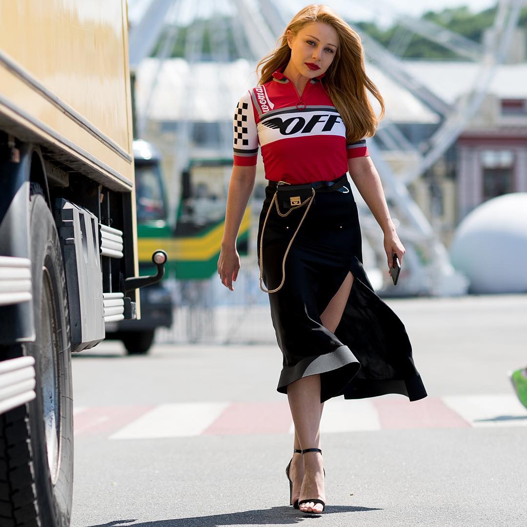 Тина Кароль в дерзкой фотосессии 