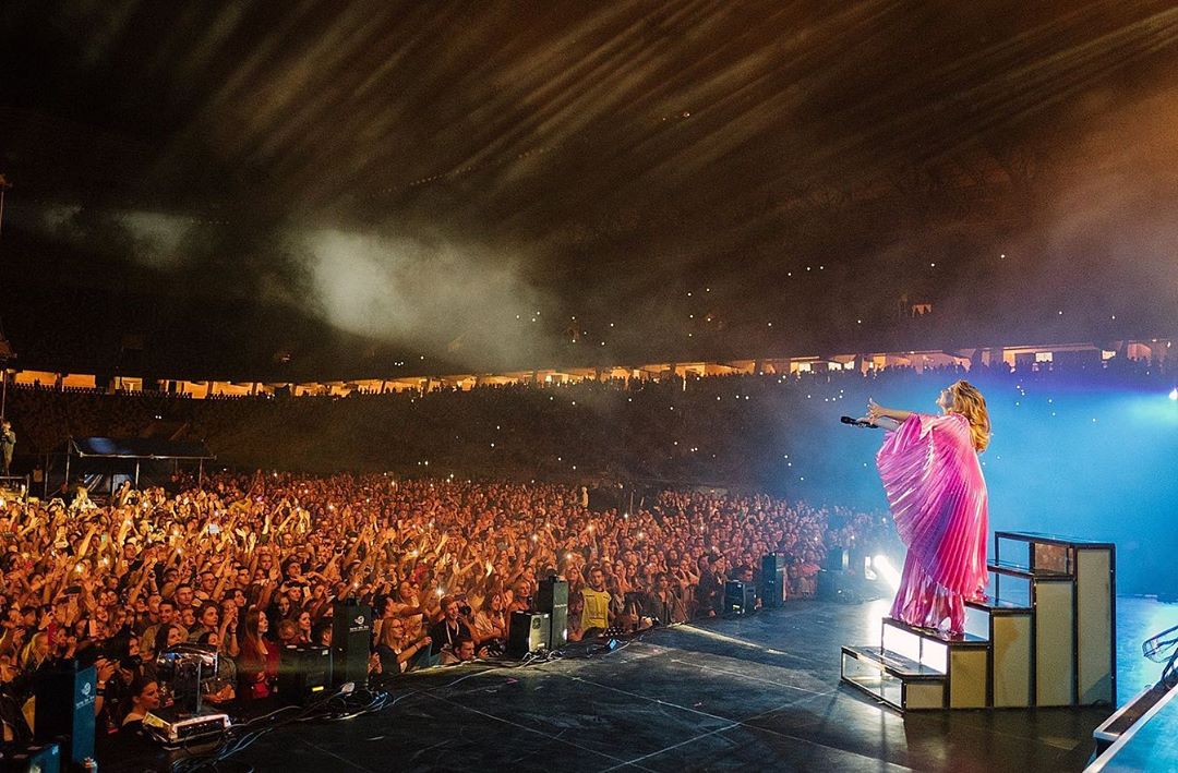 Фея і діва: Тіна Кароль потрапила в найбільш таємний куточок душі унікальним виступом