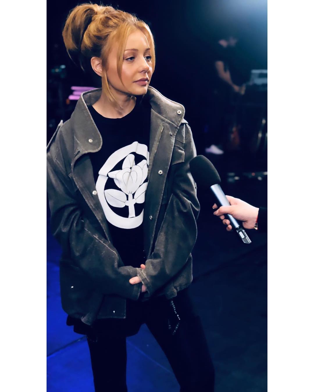 Тина Кароль в повседневном образе