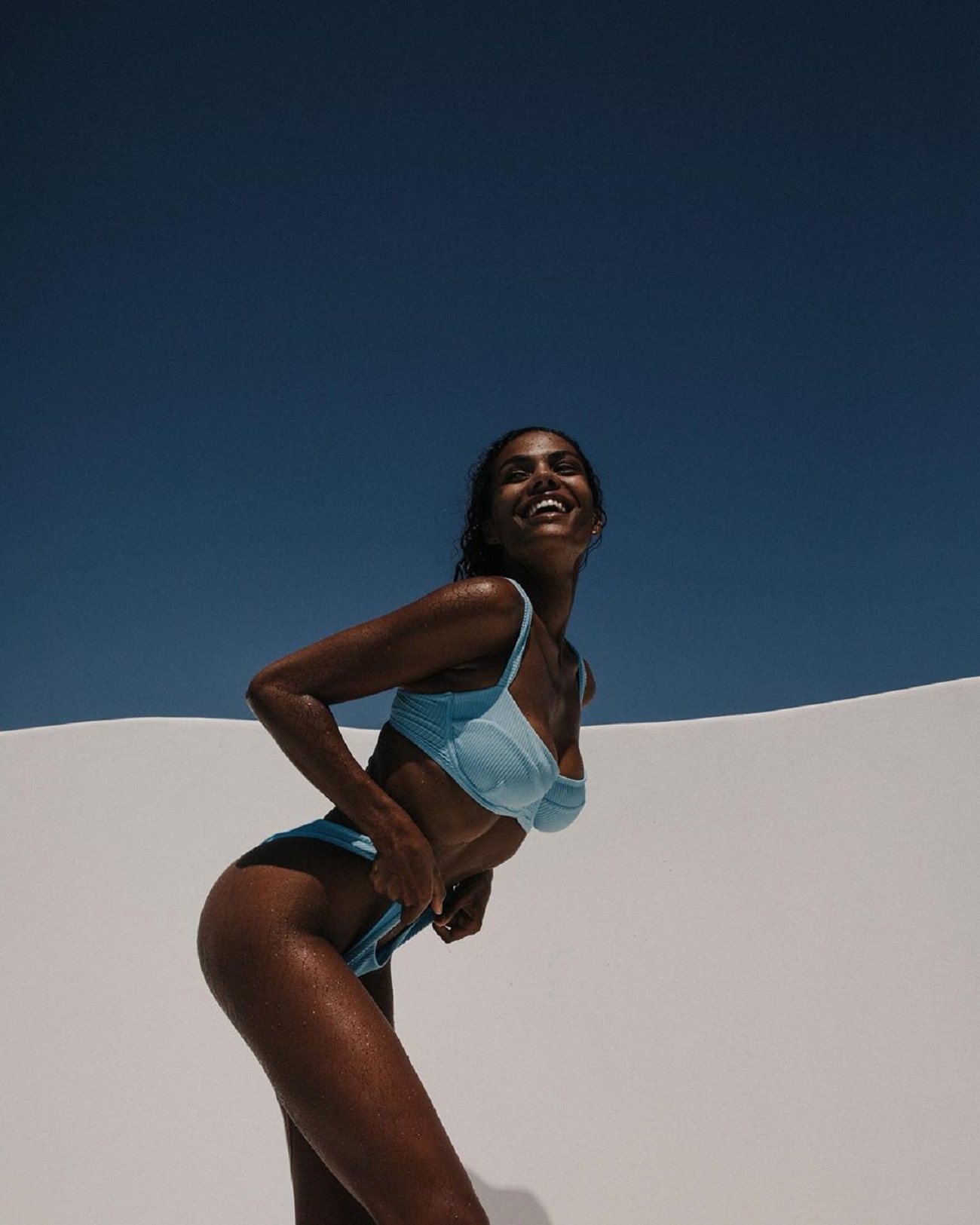 Эти формы! Тина Кунаки восхитила идеальной фигурой в бикини