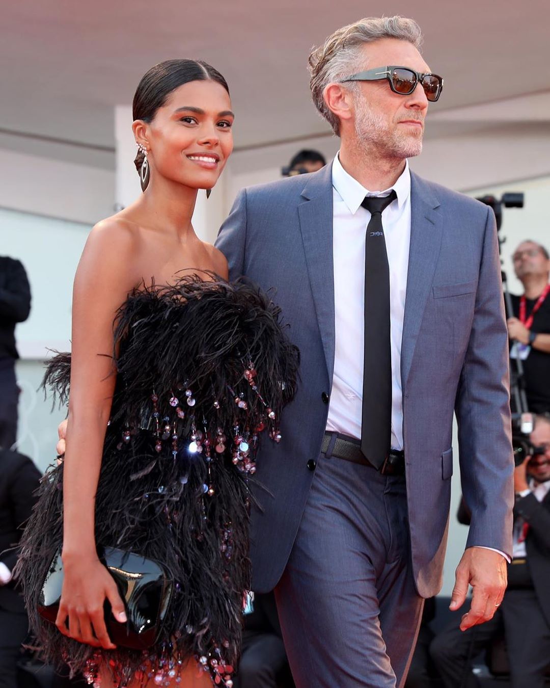 Женщина-мечта: Моника Беллуччи восхитила стройной фигурой в облегающем платье