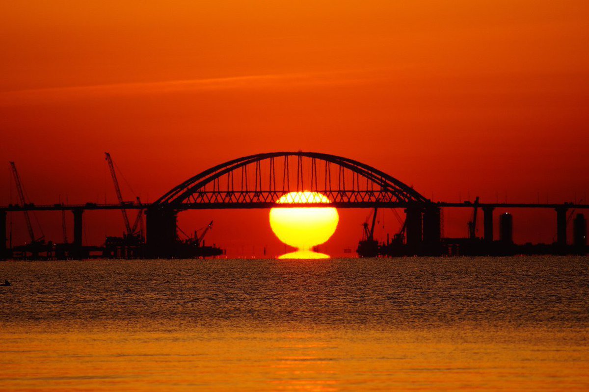 Кримський міст можна підірвати: експерт налякав росіян