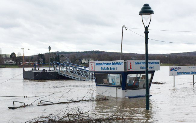 В Германии речка Рейн вышла из берегов