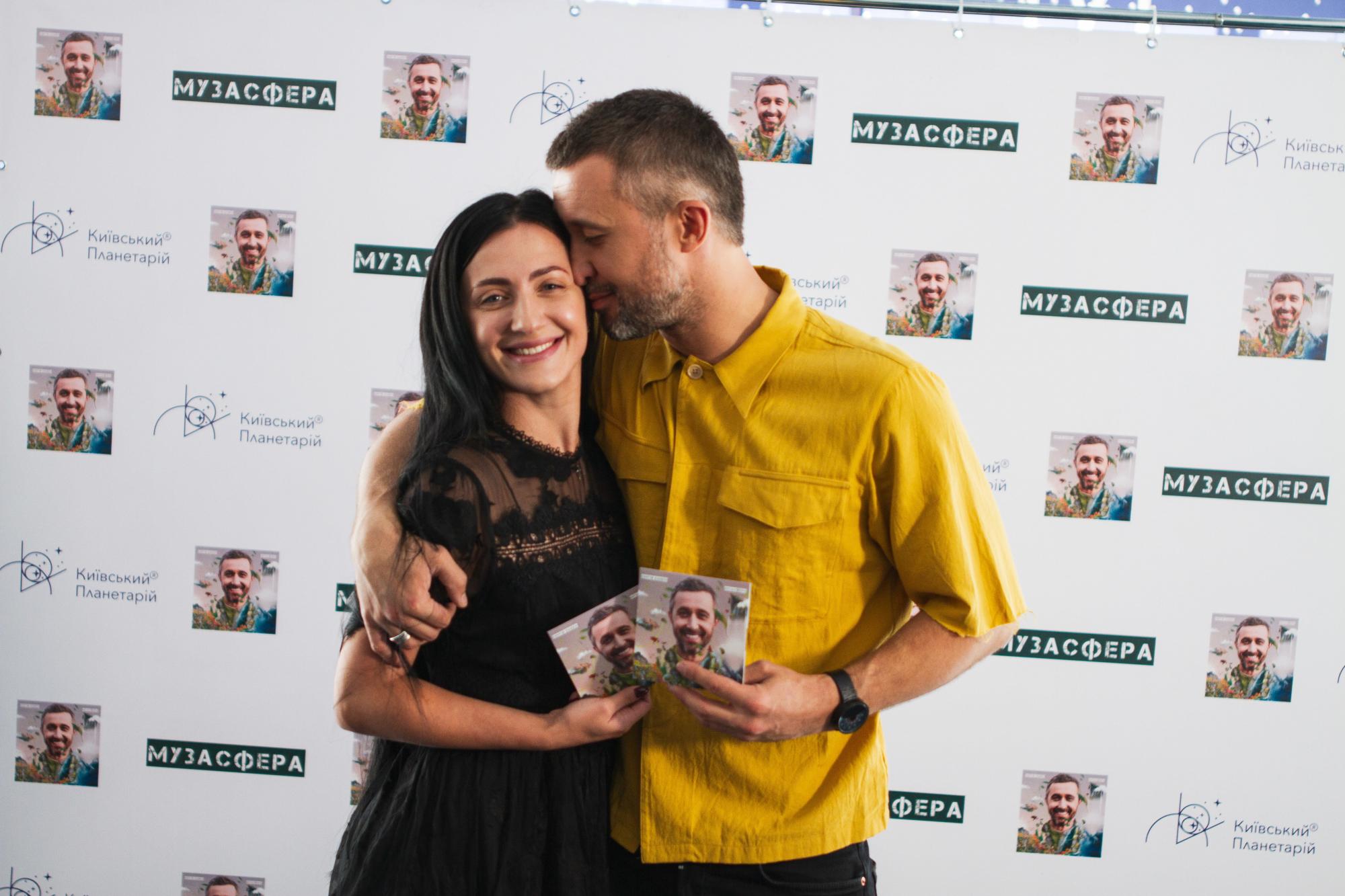 &quot;Альбом, пропитанный счастьем&quot;: Сергей Бабкин провел &quot;космическую&quot; презентацию в Киевском Планетарии