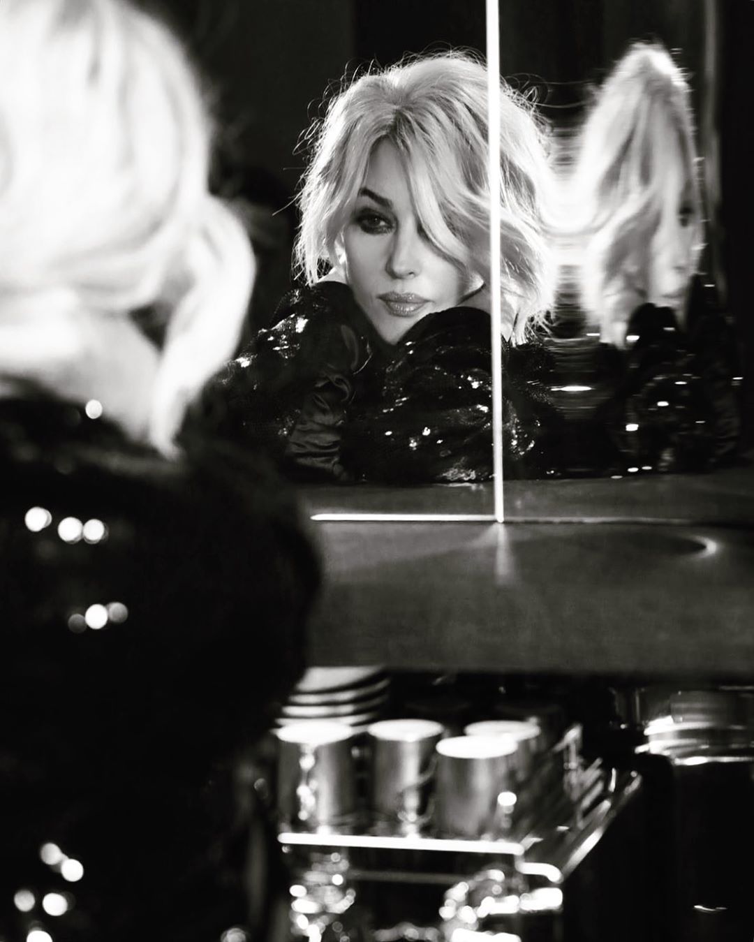 Знову блондинка: 54-річна Моніка Беллуччі захопила новим образом і тонкою талією