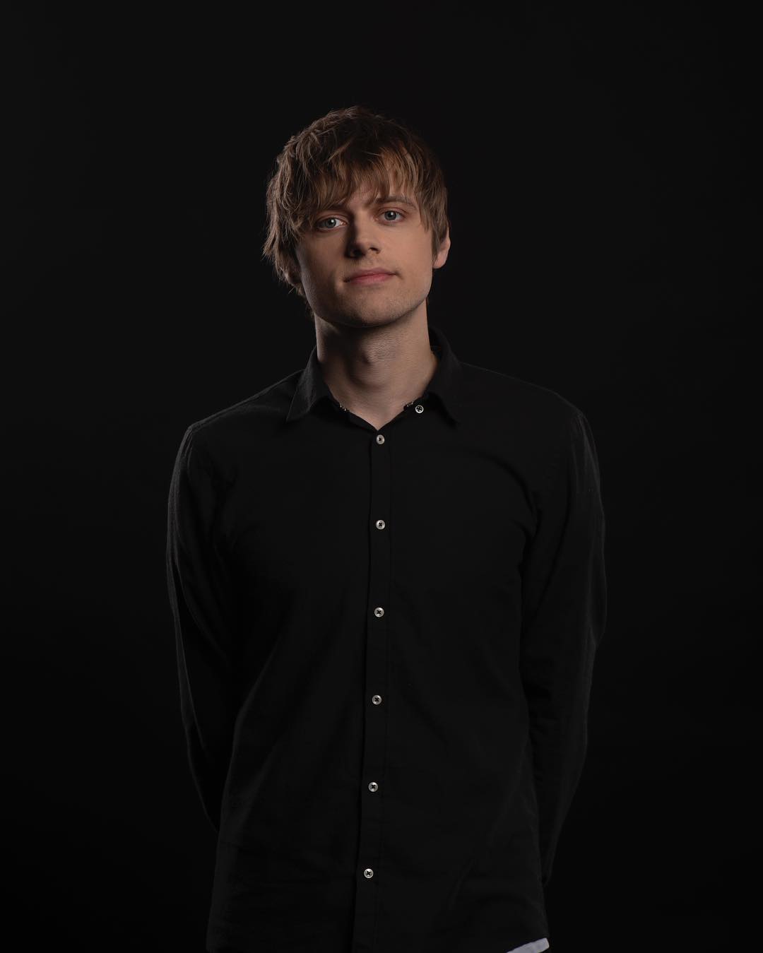 Відразу після виборів: комік, що виступав в Криму, їде в Україну