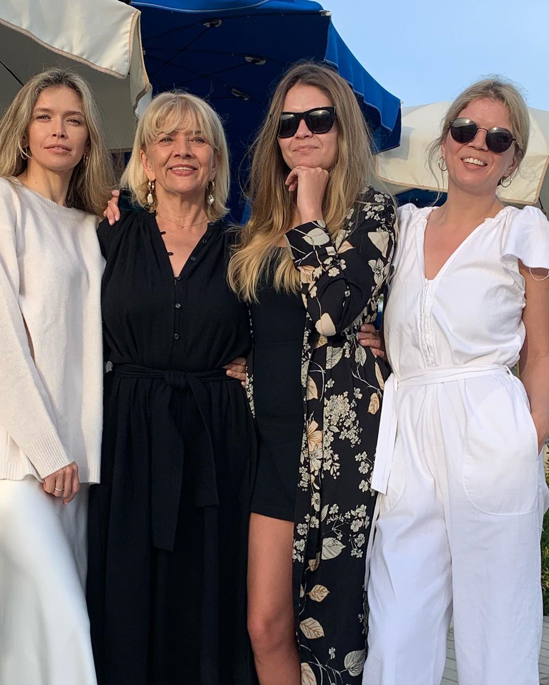 "Прекрасные женщины": Вера Брежнева трогательно поздравила сестер-двойняшек