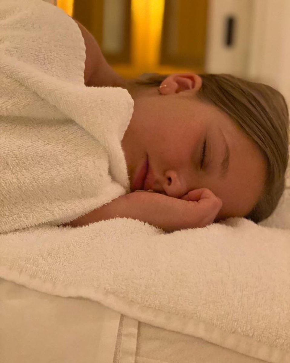 Какая же она хорошенькая: Виктория Бекхэм умилила красотой подросшей дочери