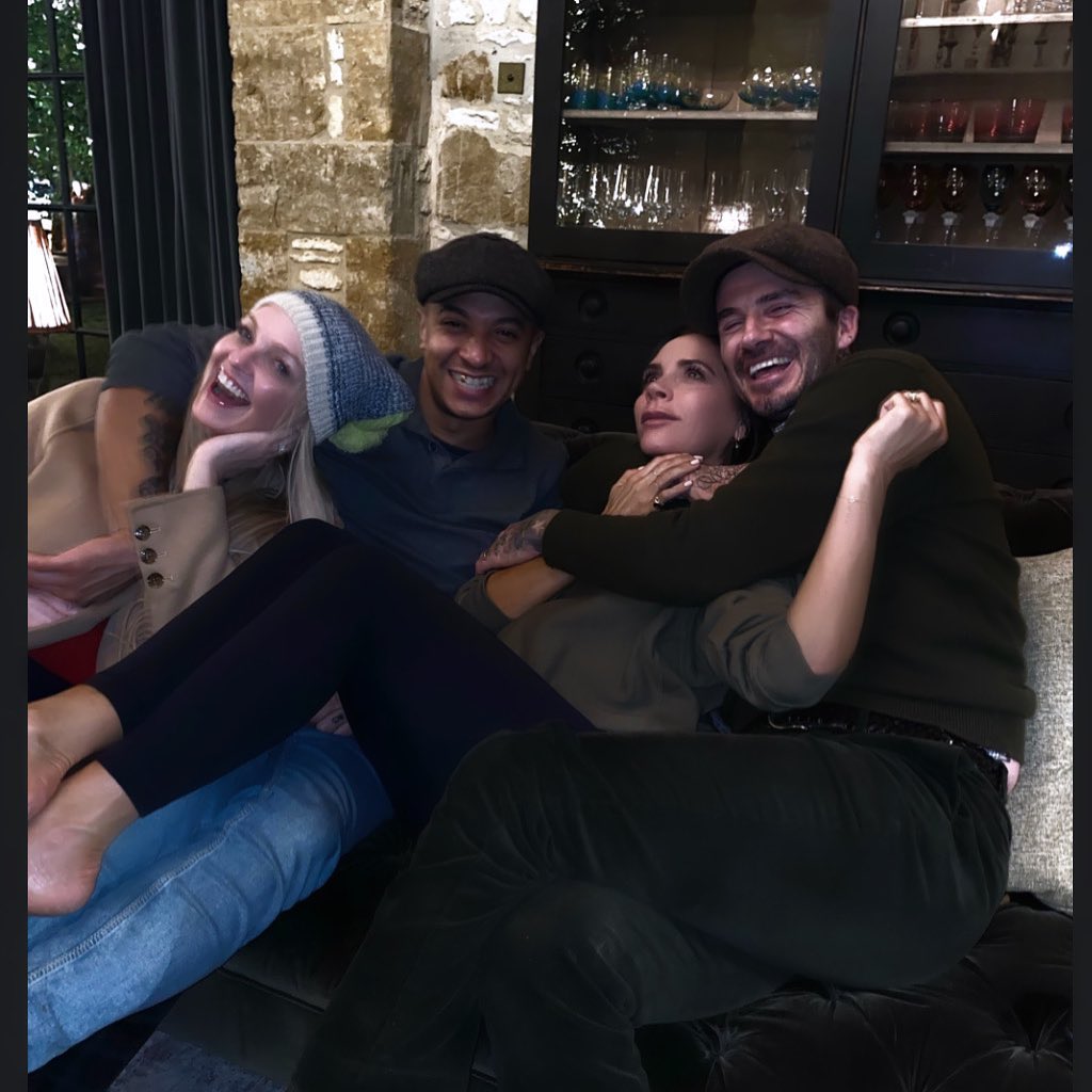 Все ще хлопчик: Вікторія Бекхем здивувала чоловіка на Різдво відразу двома дитячими подарунками (фото)