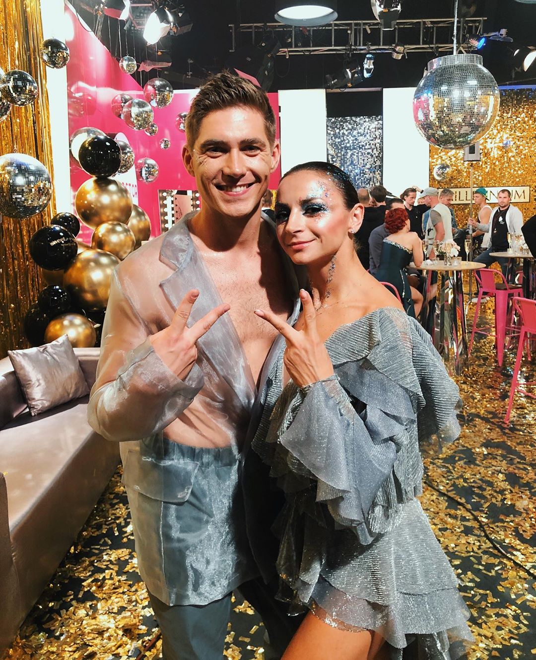 Обожнюють або ображаються? Володимир Остапчук розповів, як зірки реагують на його пародії