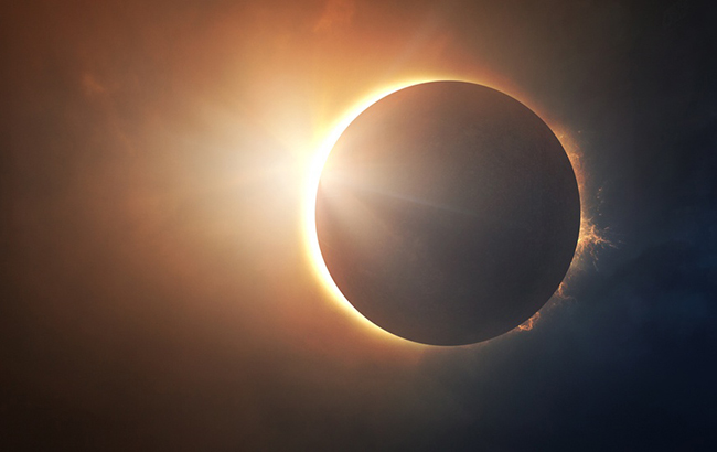 Сонячне затемнення 2 липня несе загрозу для здоров'я: хто в групі ризику