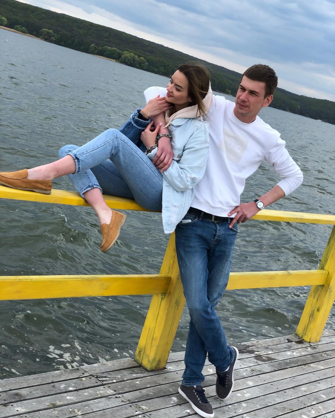 Закохані, які скували себе ланцюгом, передумали роз'єднуватись: мають нові плани