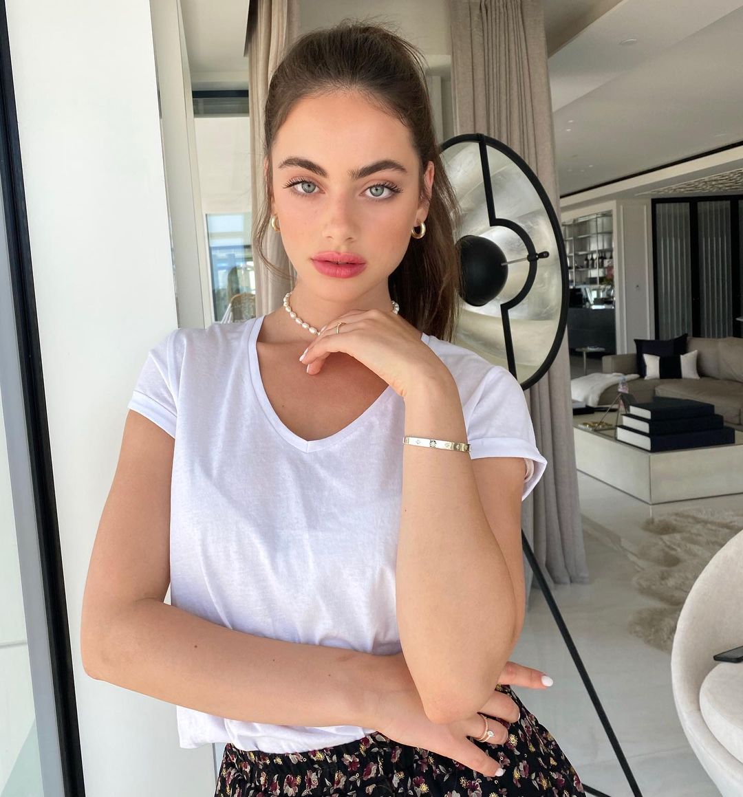 У мережі показали жінку з найкрасивішим лицем у світі: яскраві фото