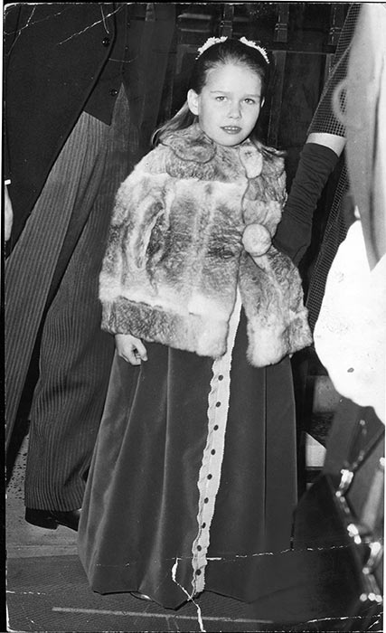 В сети поражены невероятным сходством принцессы Шарлотты со своей известной родственницей в детстве (архивные фото)