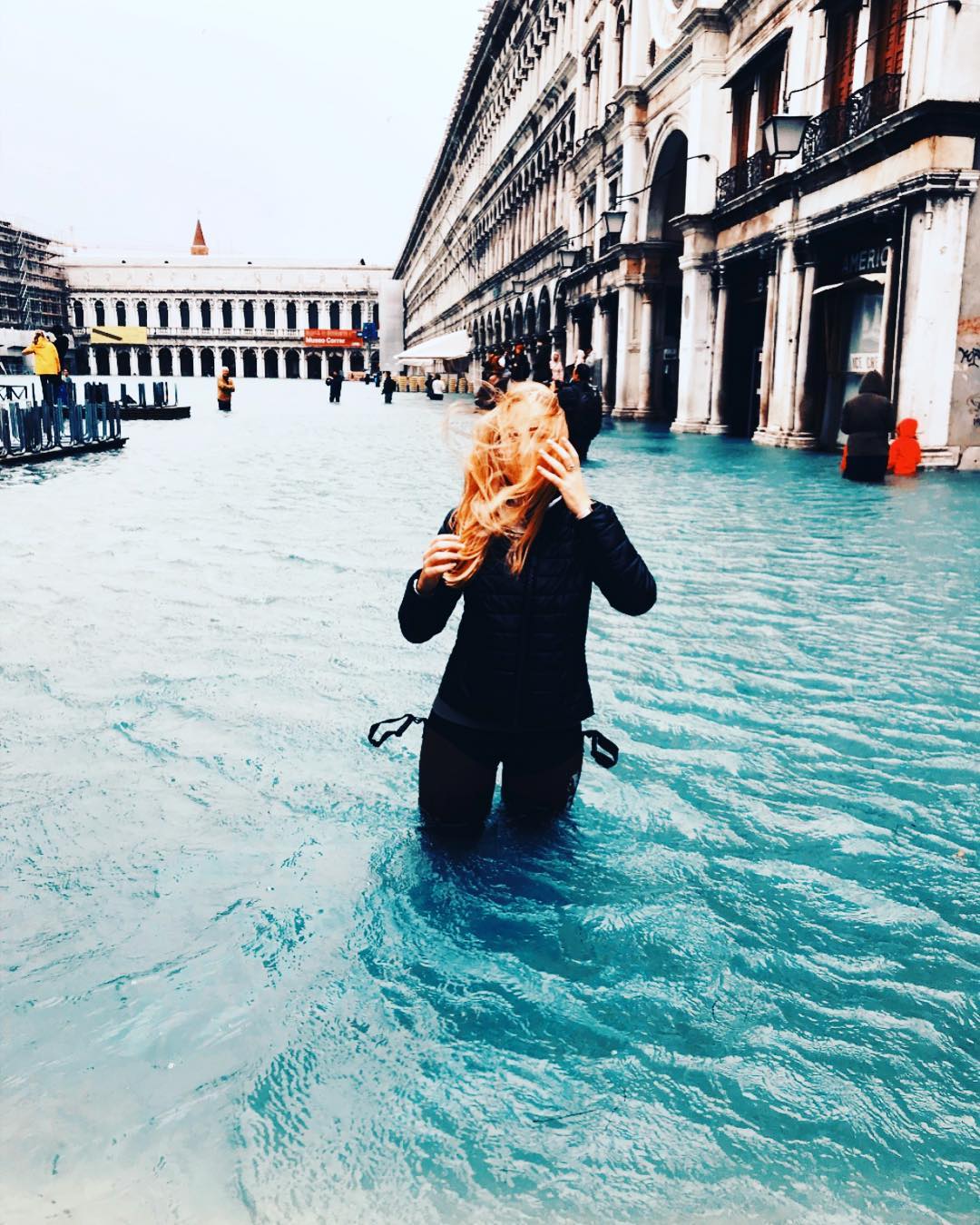 Венеция на 77% ушла под воду: впечатляющие фото и видео