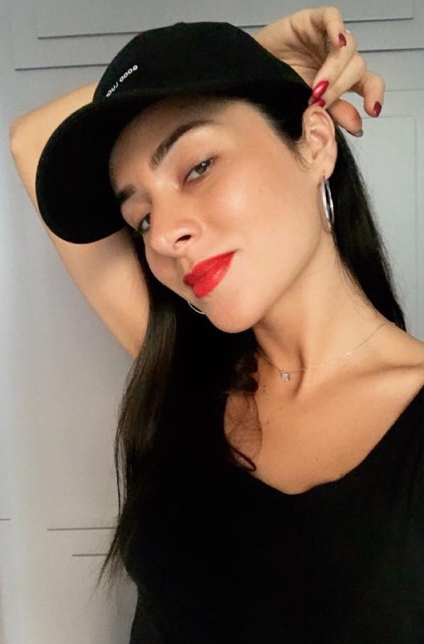 Злата Огневич в трендовому образі прогулялася по Берліну без макіяжу