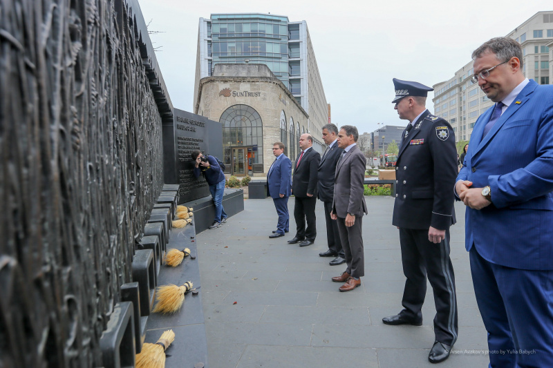 Аваков під час візиту до США зустрінеться з представниками Держдепу та ФБР