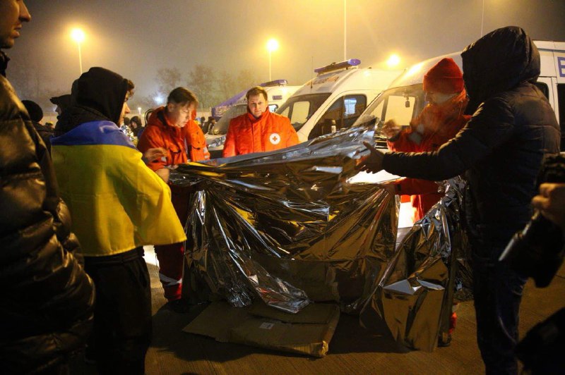 В Киеве встретили освобожденных на Донбассе заложников (фоторепортаж)