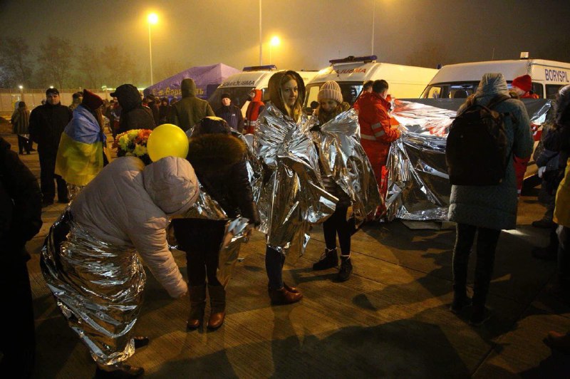 В Киеве встретили освобожденных на Донбассе заложников (фоторепортаж)